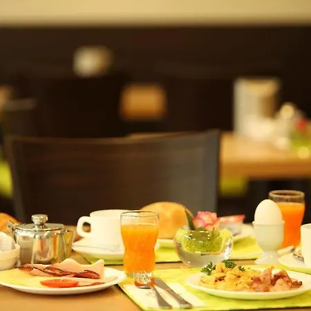 Ante Porta Stadthotel Hotel 3*